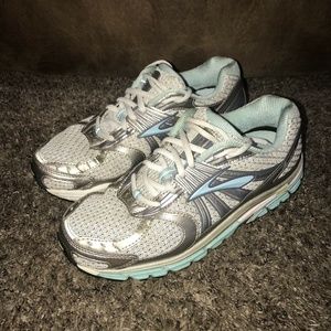 brooks sprinkle shoes